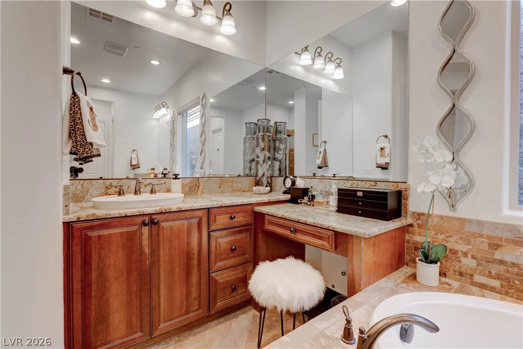 2412 Chateau Napoleon, Henderson, NV 89044