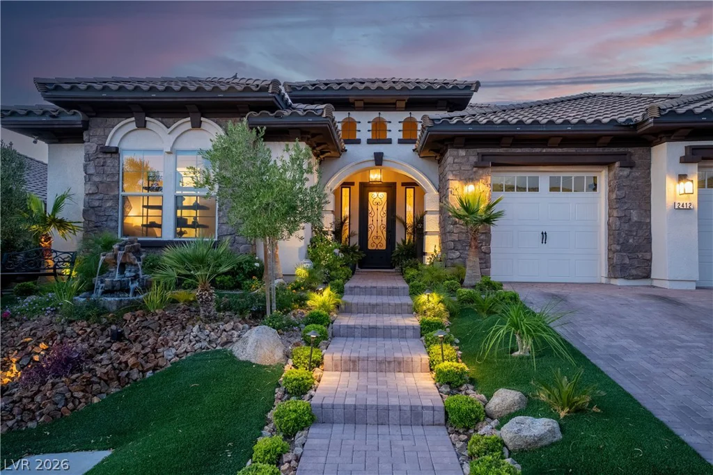 2412 Chateau Napoleon, Henderson, NV 89044