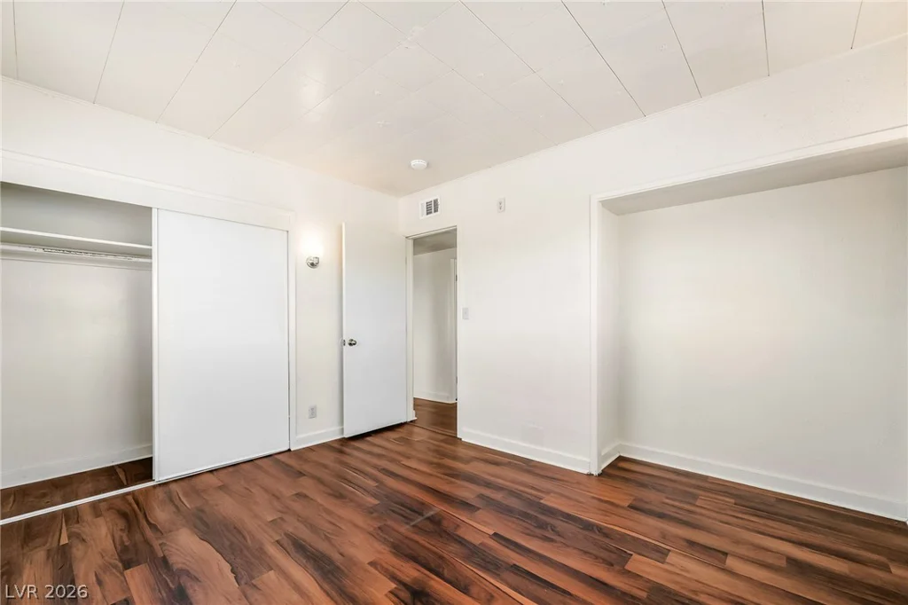 2 California, Henderson, NV 89015