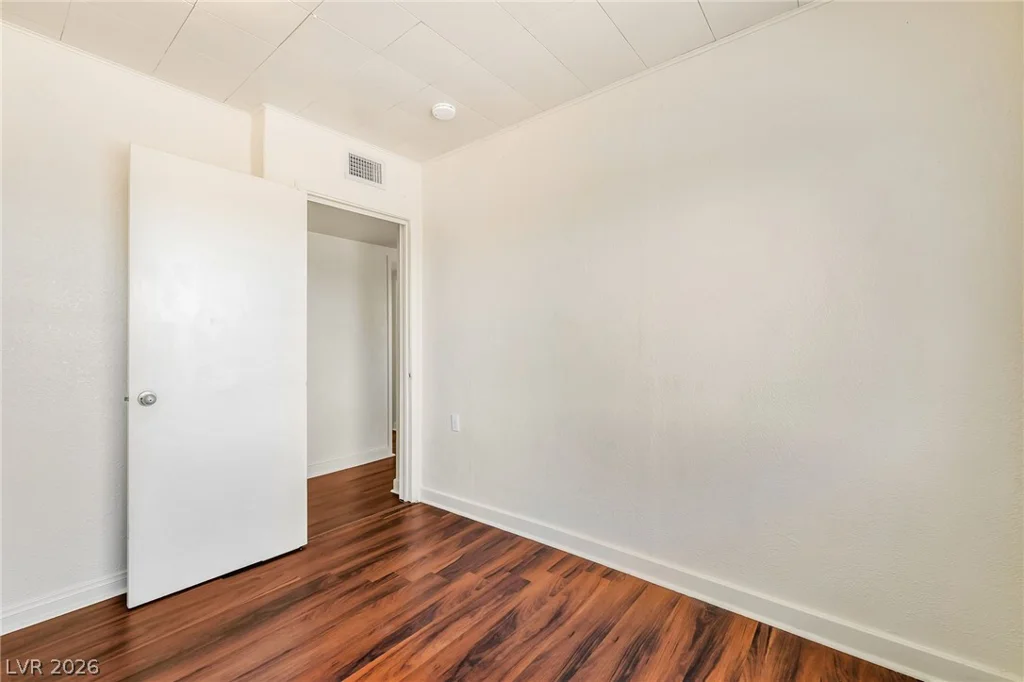 2 California, Henderson, NV 89015