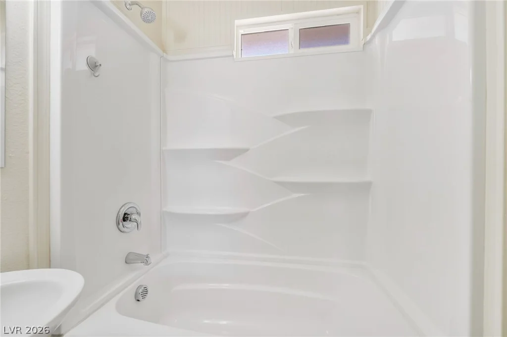 2 California, Henderson, NV 89015
