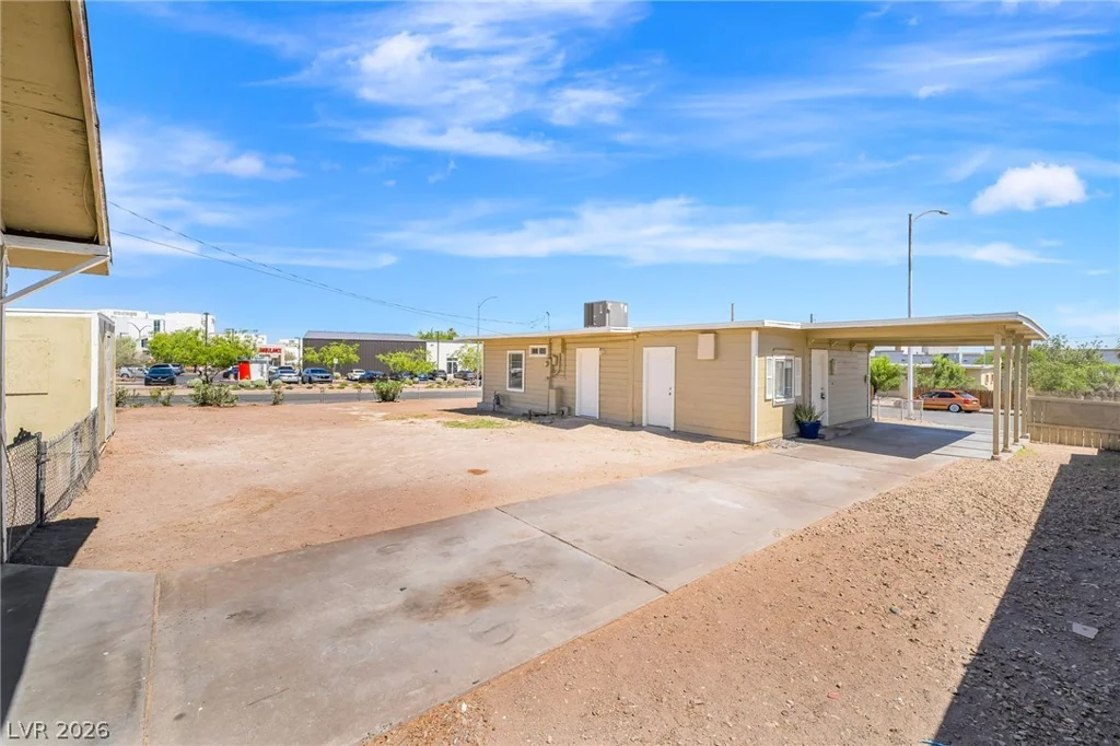 2 California, Henderson, NV 89015