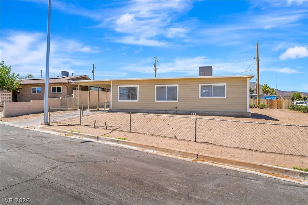 2 California, Henderson, NV 89015