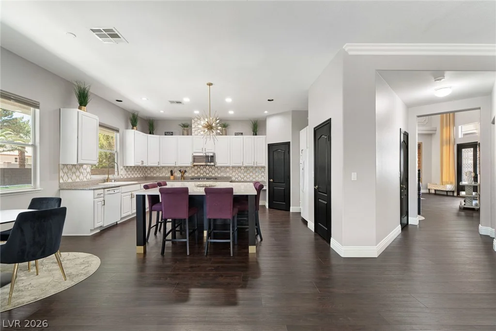 6865 Ancestral Hills, Las Vegas, NV 89110