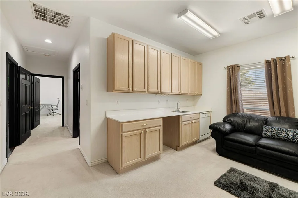 6865 Ancestral Hills, Las Vegas, NV 89110
