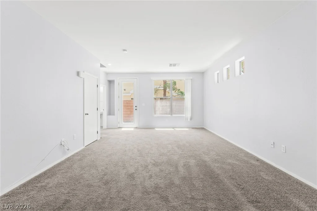9723 Villa Lorena, Las Vegas, NV 89147