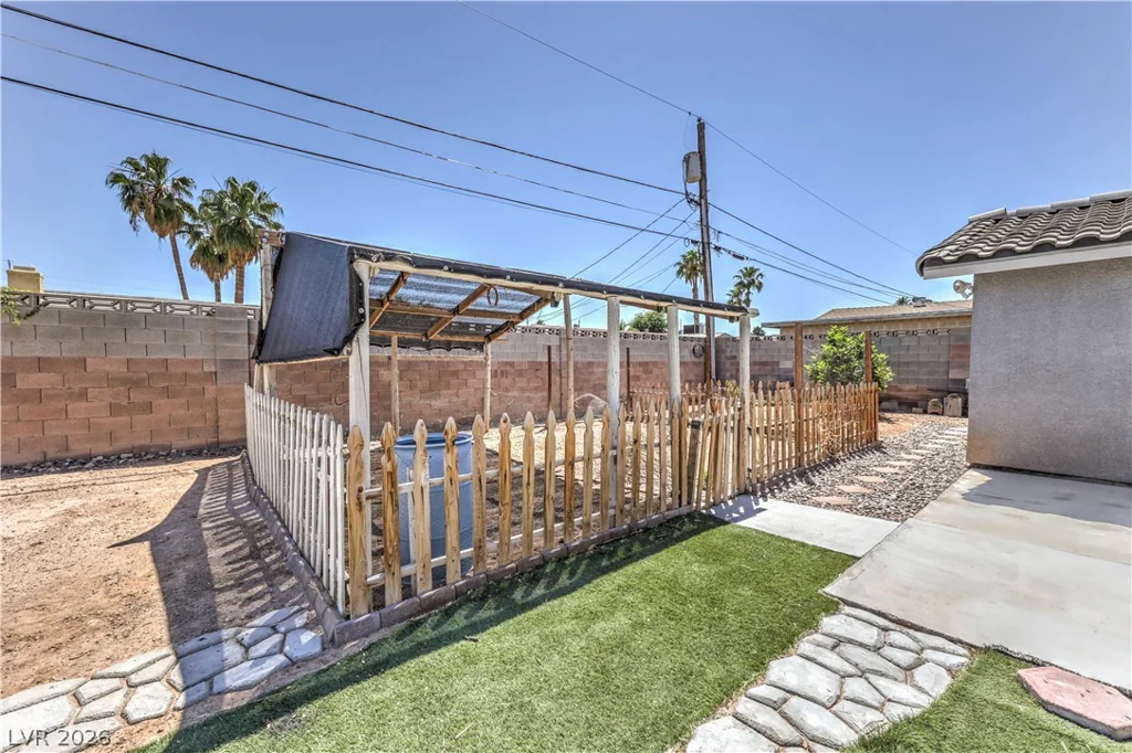 4465 Cleveland, Las Vegas, NV 89104