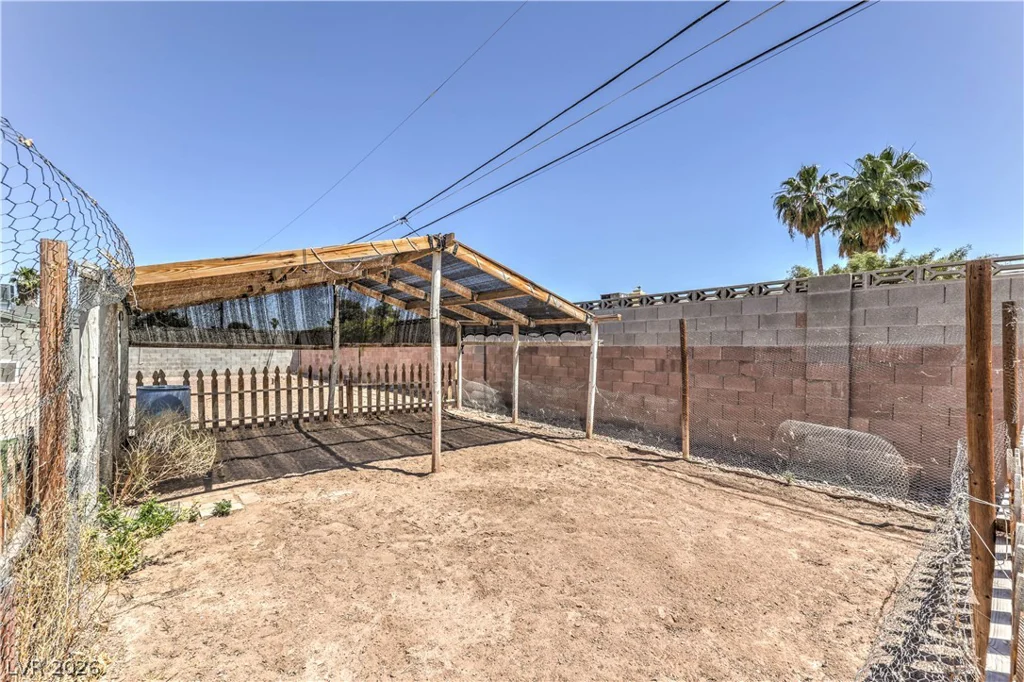 4465 Cleveland, Las Vegas, NV 89104