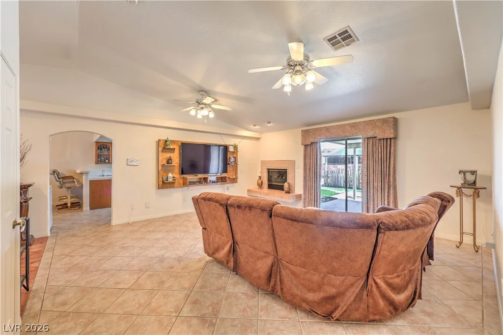 4465 Cleveland, Las Vegas, NV 89104