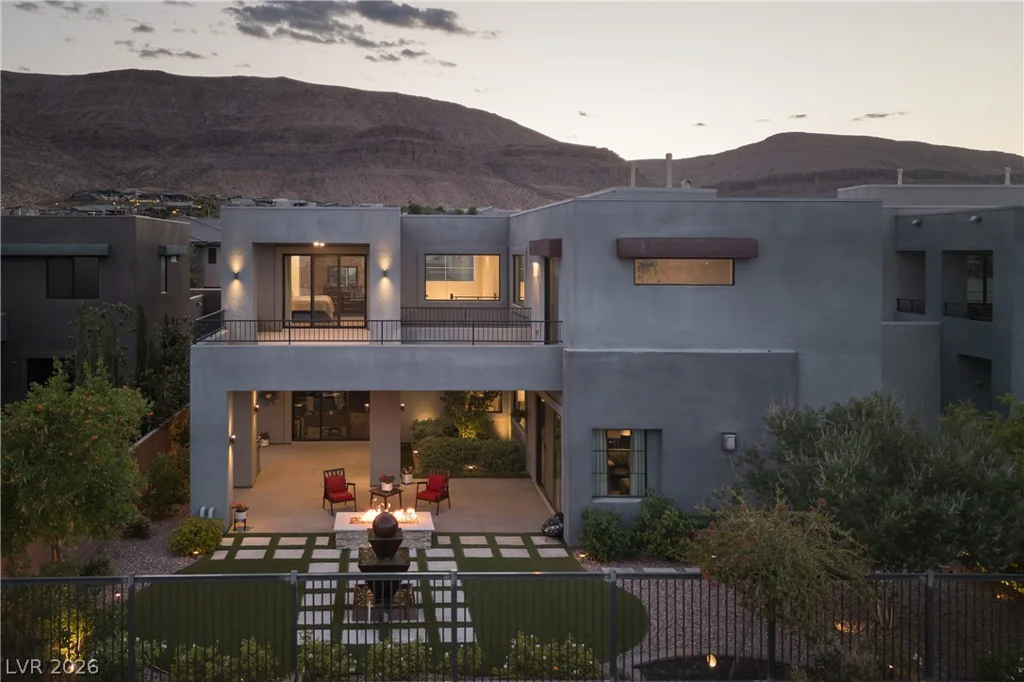 6194 Amber View, Las Vegas, NV 89135