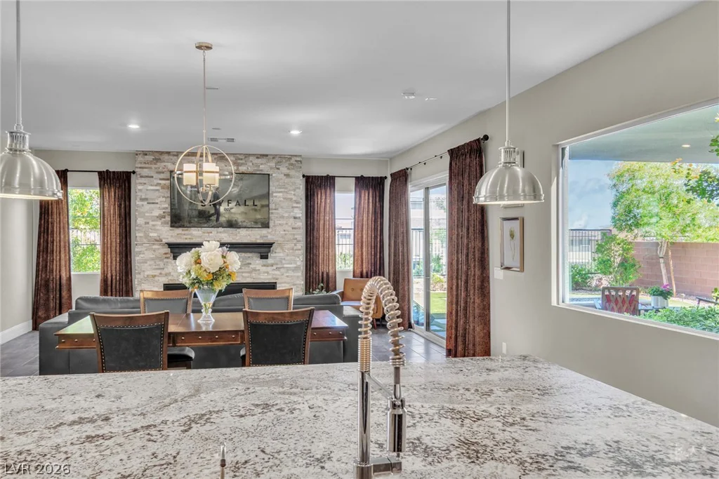 6194 Amber View, Las Vegas, NV 89135