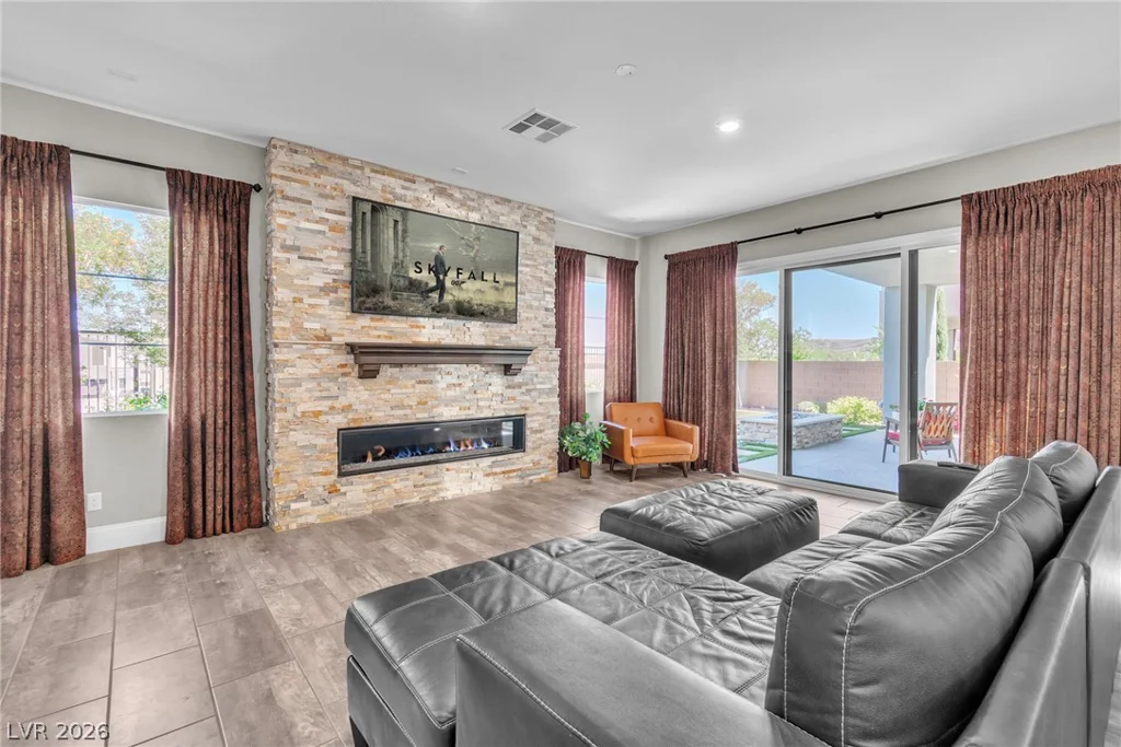 6194 Amber View, Las Vegas, NV 89135