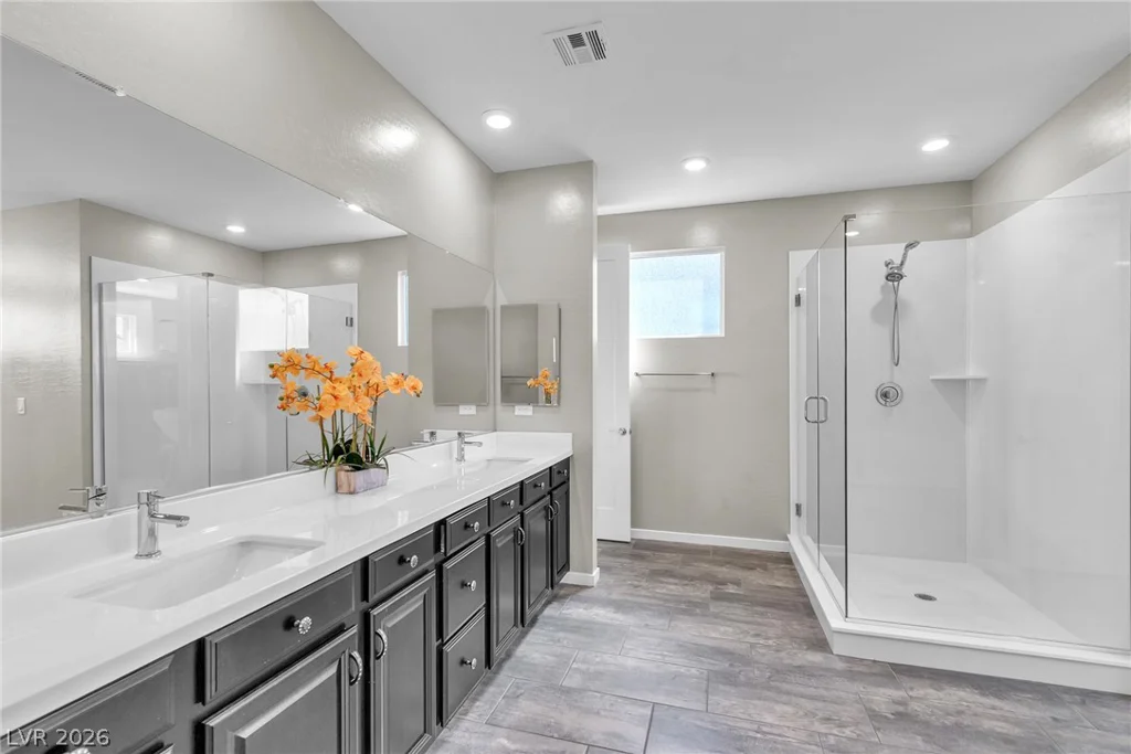 6194 Amber View, Las Vegas, NV 89135