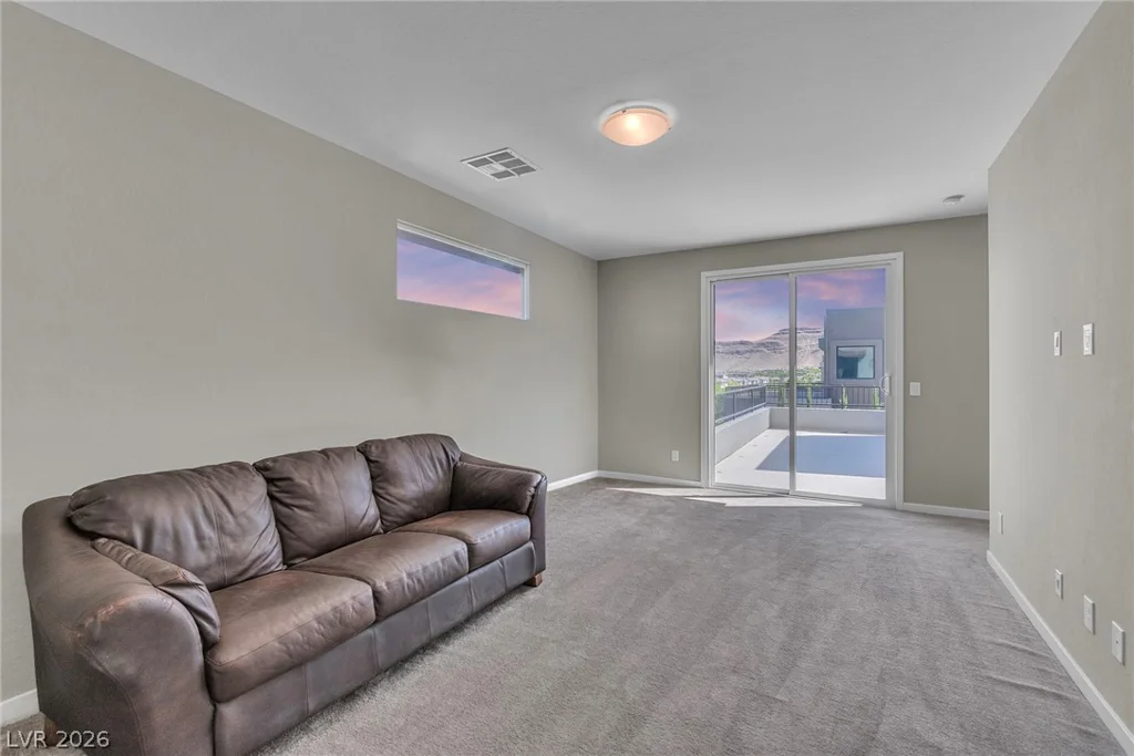 6194 Amber View, Las Vegas, NV 89135