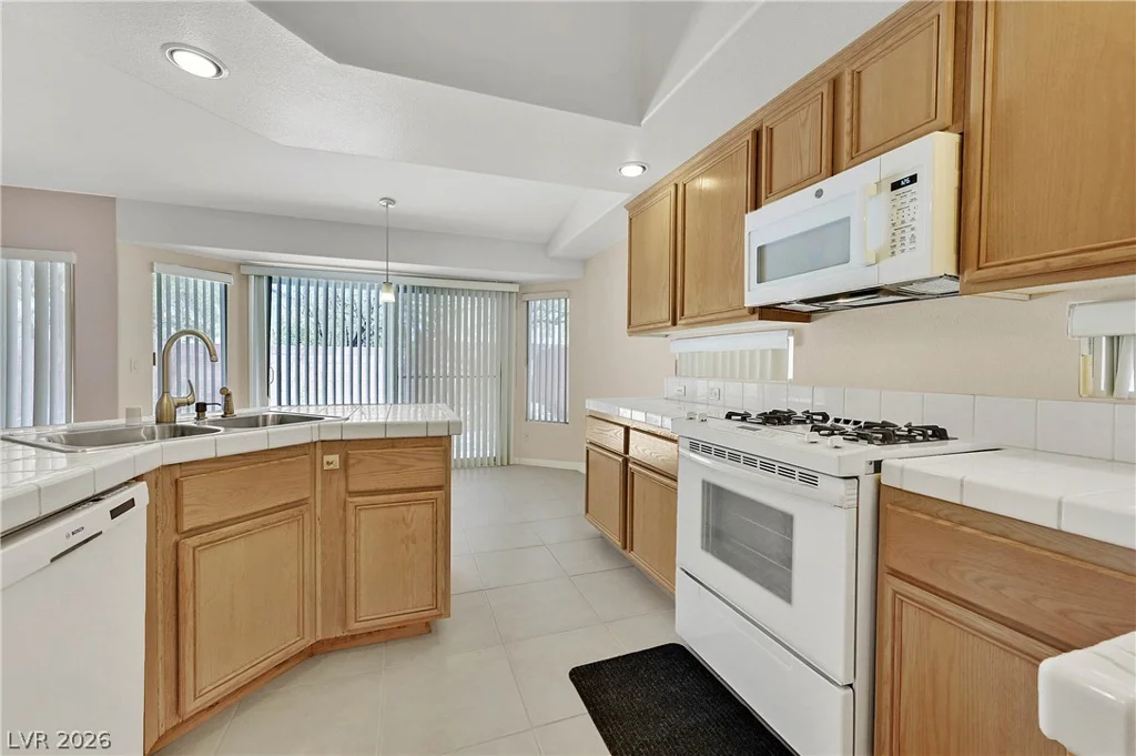 7884 Spindrift Cove, Las Vegas, NV 89139