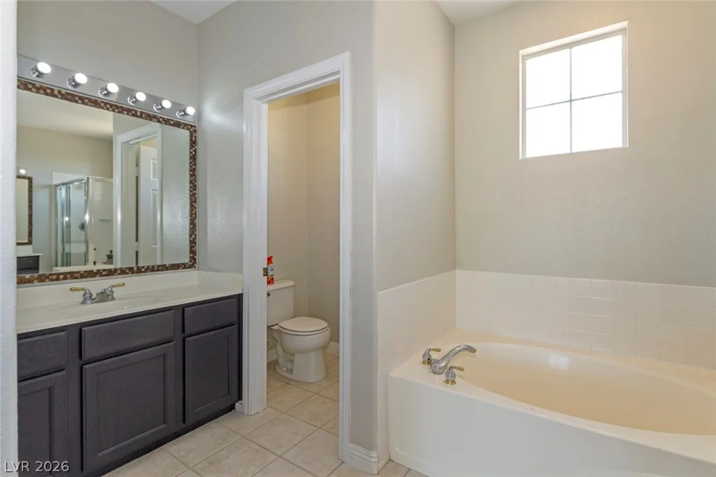 10028 Pinnacle View, Las Vegas, NV 89134