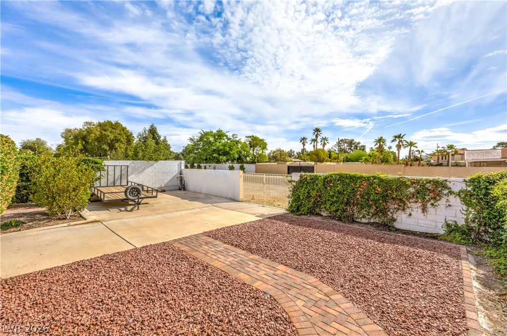 6510 Darby, Las Vegas, NV 89146