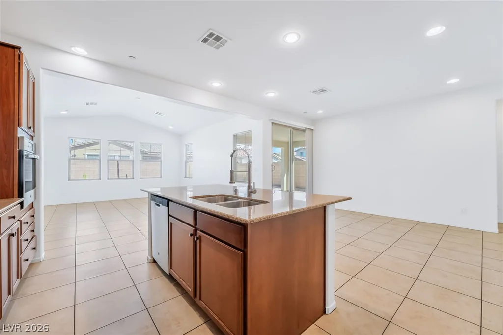 585 Our Heritage, Henderson, NV 89011