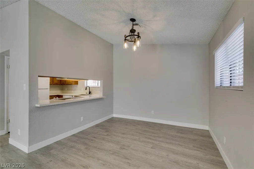 3355 Racquet, Las Vegas, NV 89121