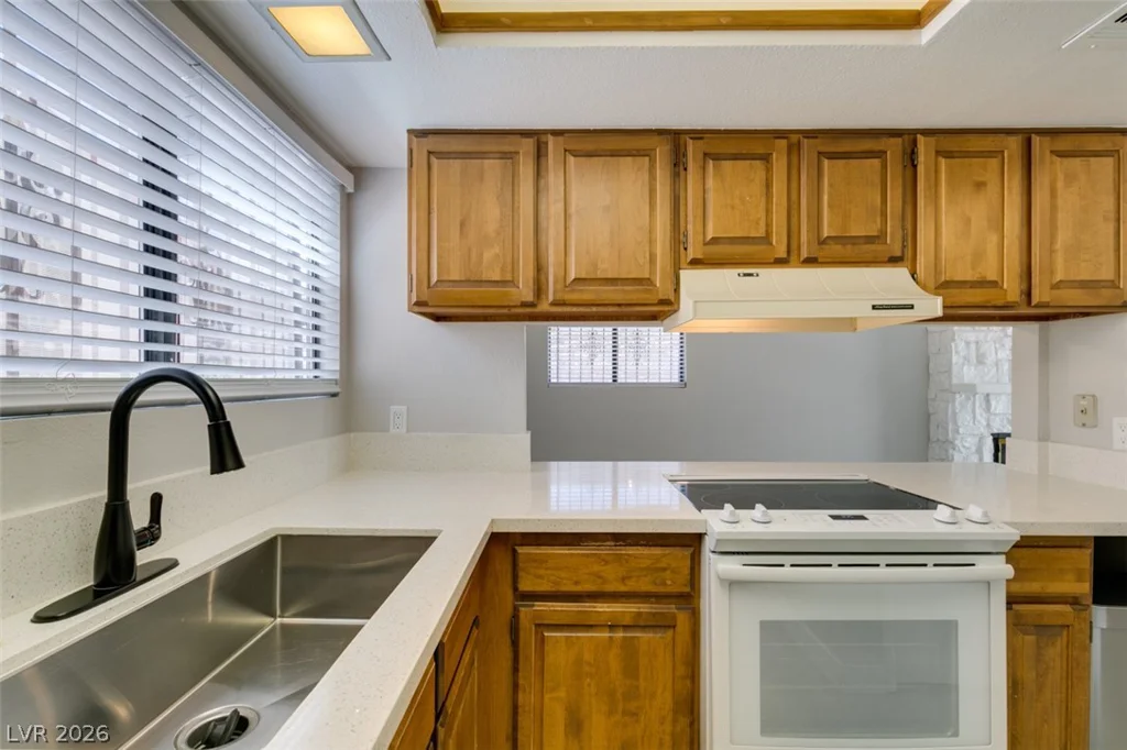 3355 Racquet, Las Vegas, NV 89121