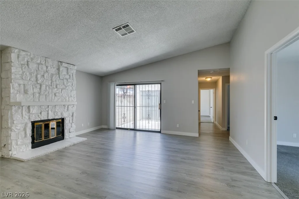 3355 Racquet, Las Vegas, NV 89121