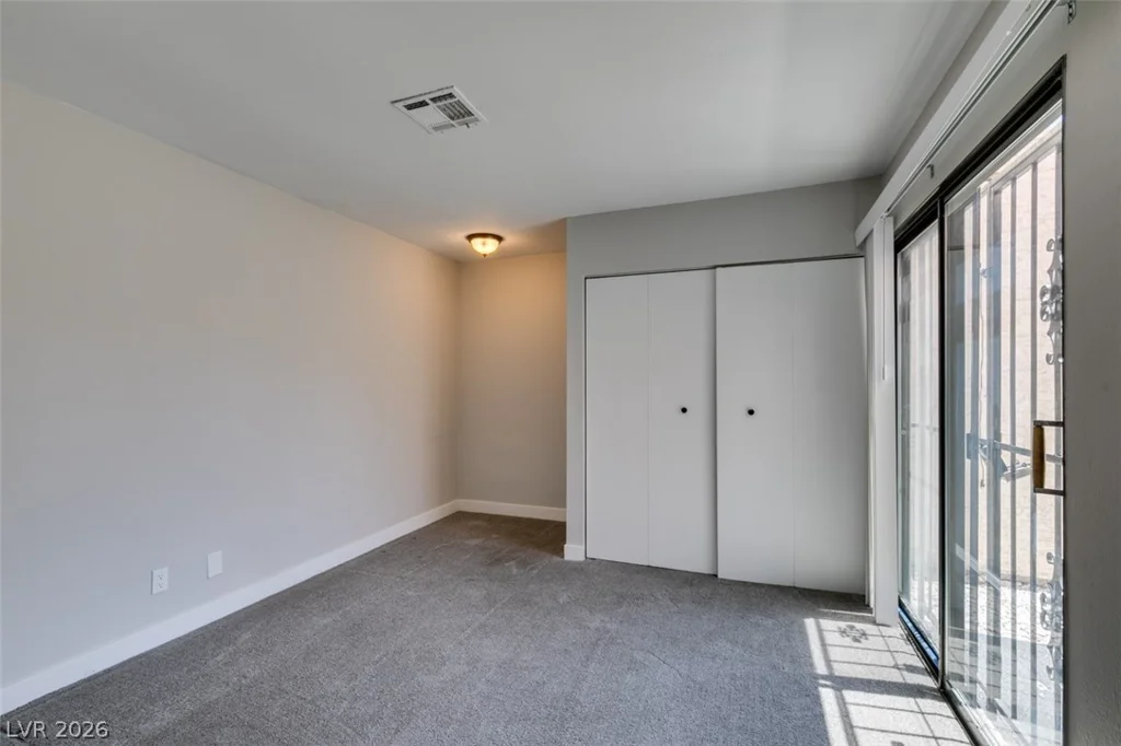 3355 Racquet, Las Vegas, NV 89121