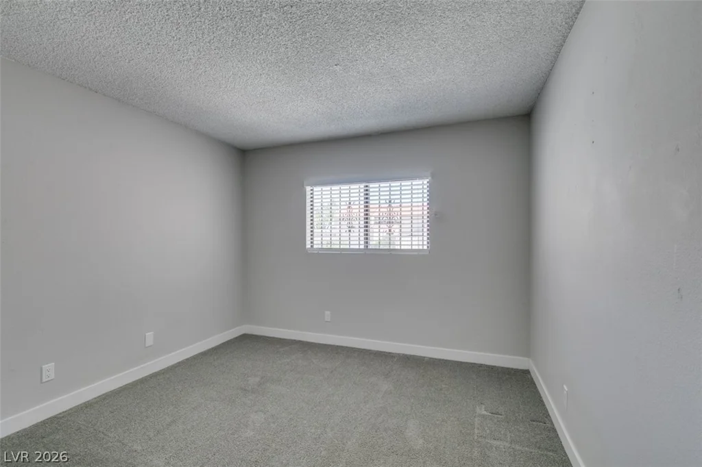 3355 Racquet, Las Vegas, NV 89121