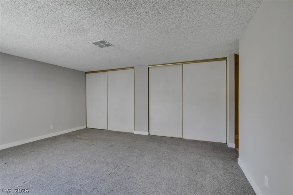 3355 Racquet, Las Vegas, NV 89121
