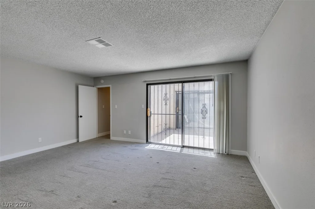 3355 Racquet, Las Vegas, NV 89121