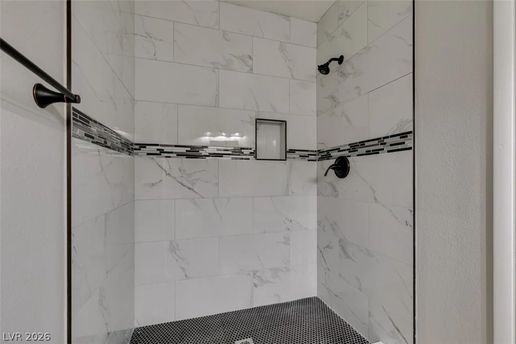 3355 Racquet, Las Vegas, NV 89121