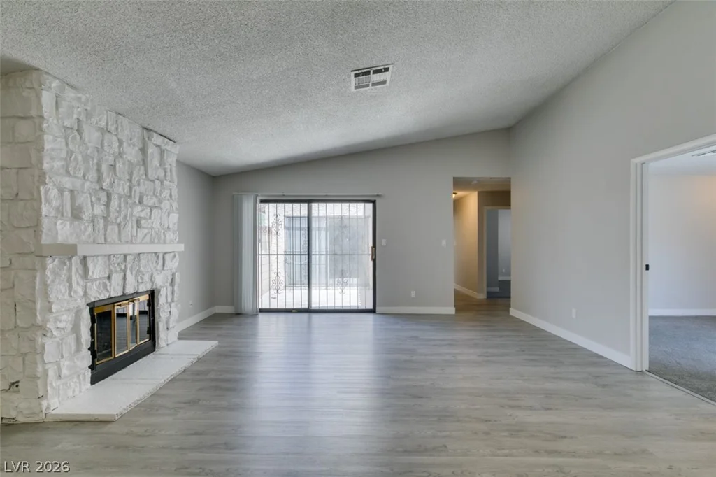 3355 Racquet, Las Vegas, NV 89121