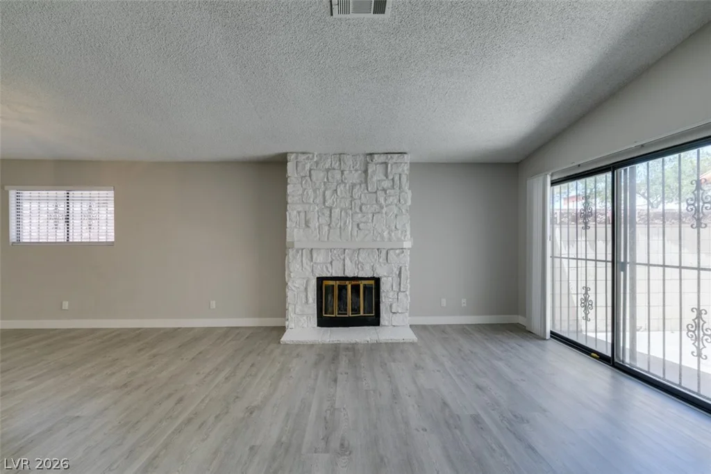 3355 Racquet, Las Vegas, NV 89121