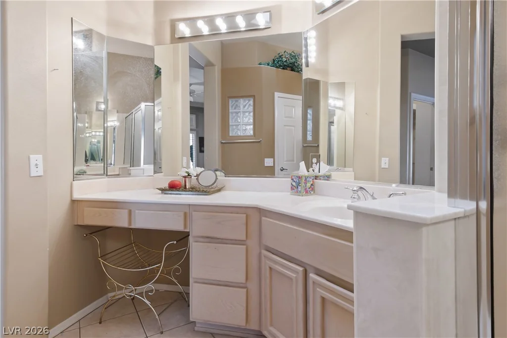 10726 Sky Meadows, Las Vegas, NV 89134