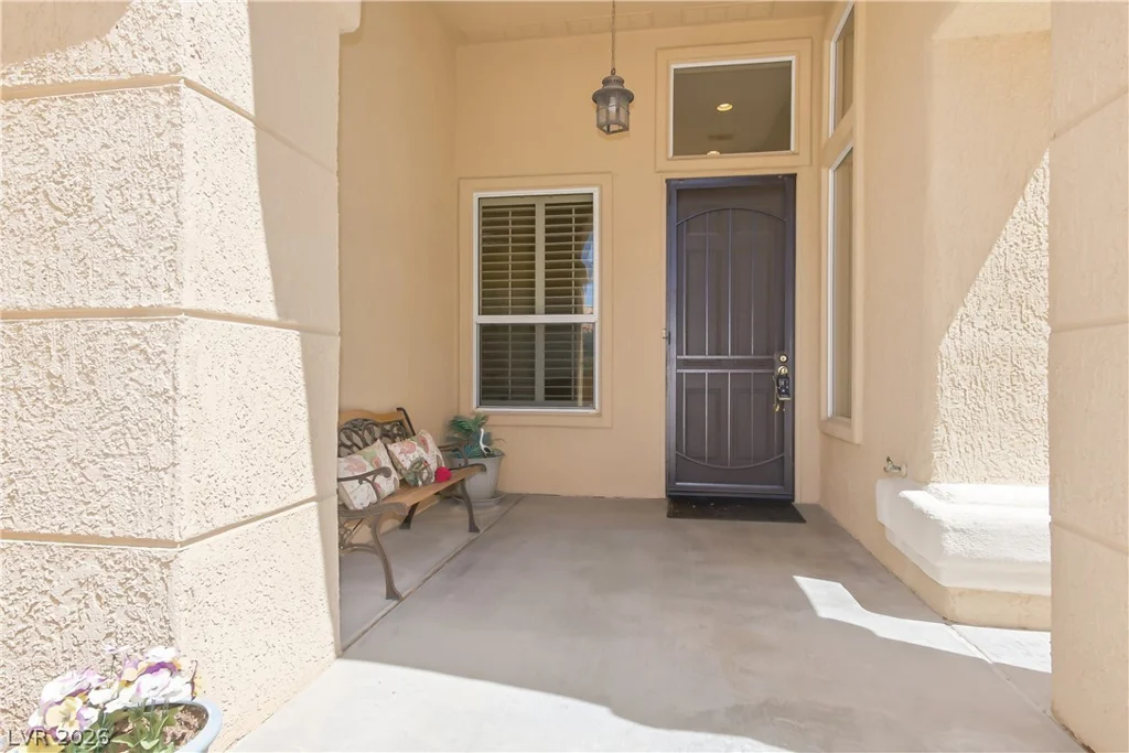 10726 Sky Meadows, Las Vegas, NV 89134