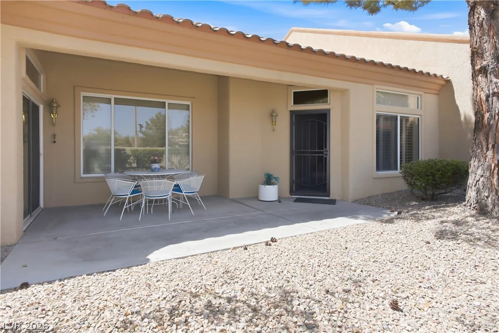 10726 Sky Meadows, Las Vegas, NV 89134