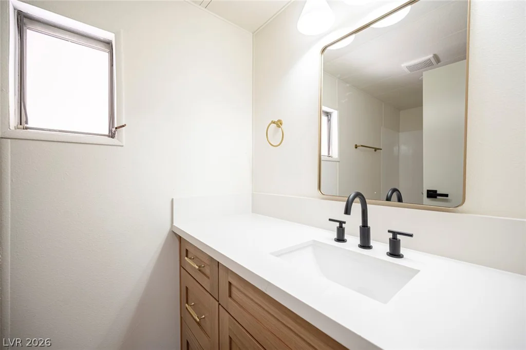 3486 Haleakala, Las Vegas, NV 89122