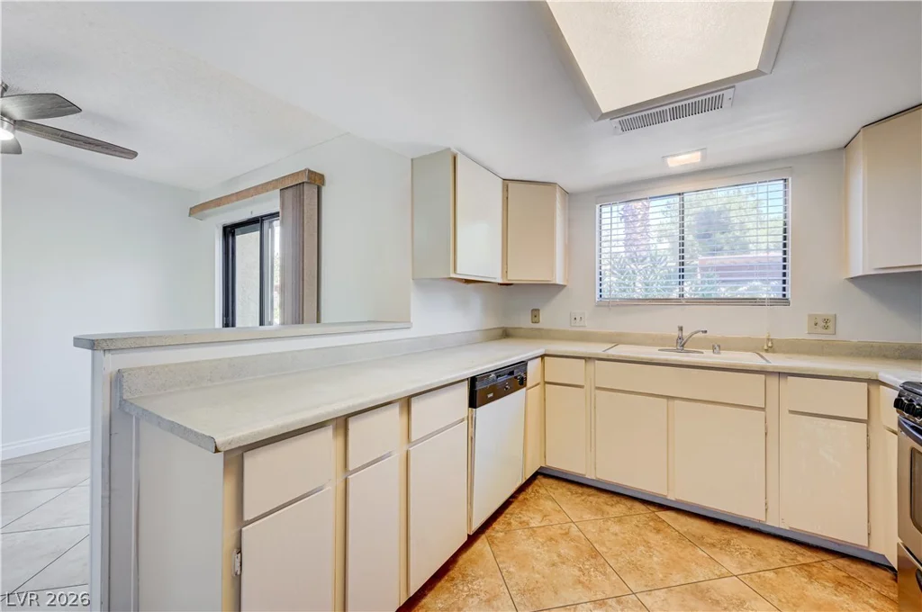 191 Bel Port, Las Vegas, NV 89110