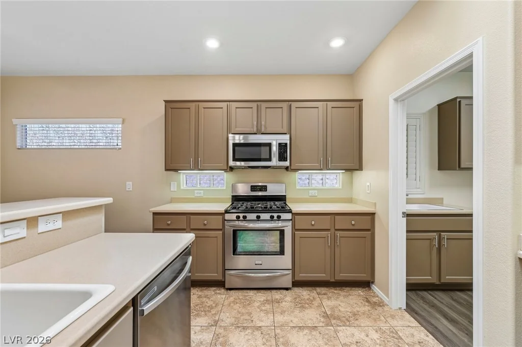 2084 Mountain City, Henderson, NV 89052