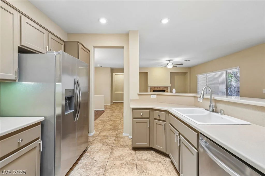 2084 Mountain City, Henderson, NV 89052