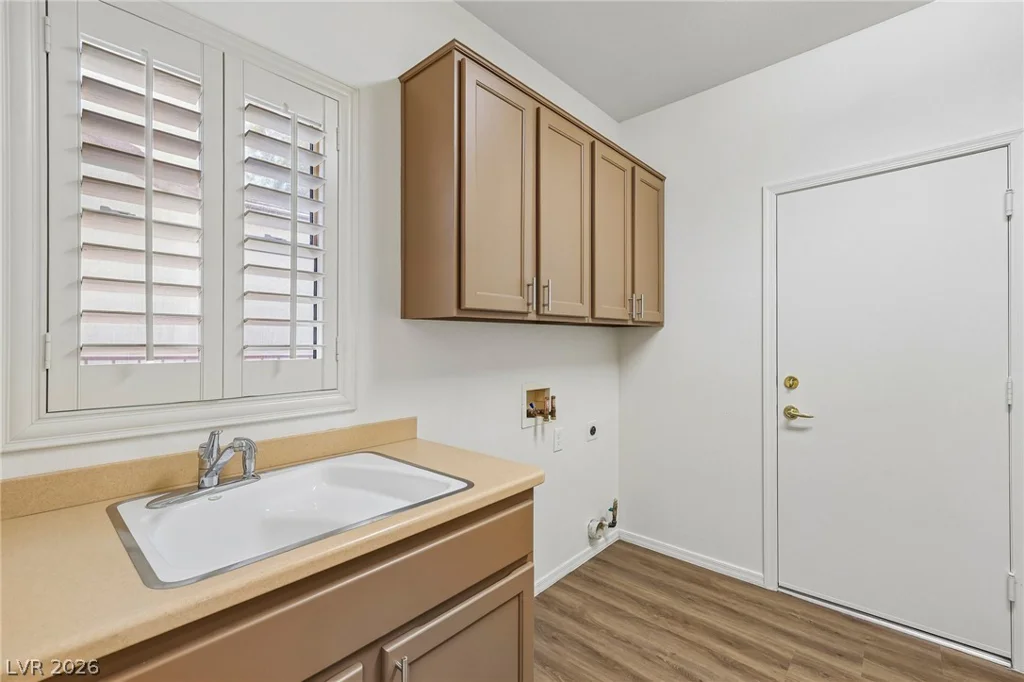 2084 Mountain City, Henderson, NV 89052
