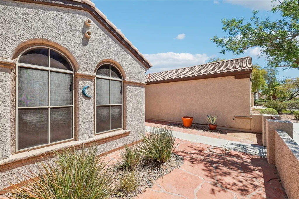 2084 Mountain City, Henderson, NV 89052