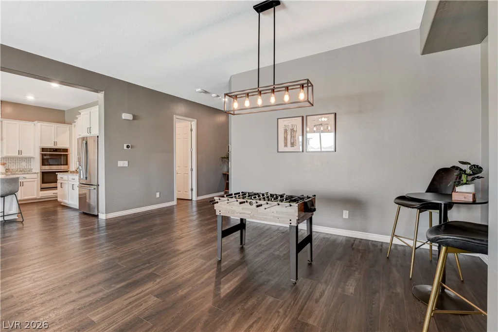 6390 Painted Creek, Las Vegas, NV 89149