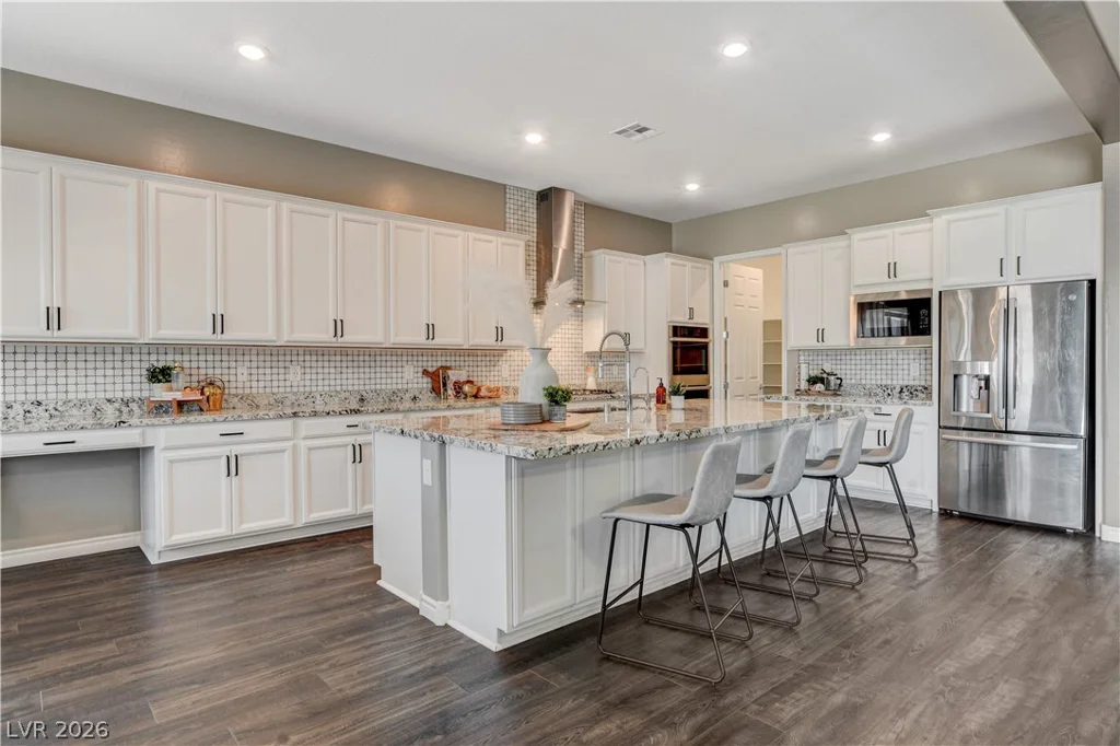 6390 Painted Creek, Las Vegas, NV 89149