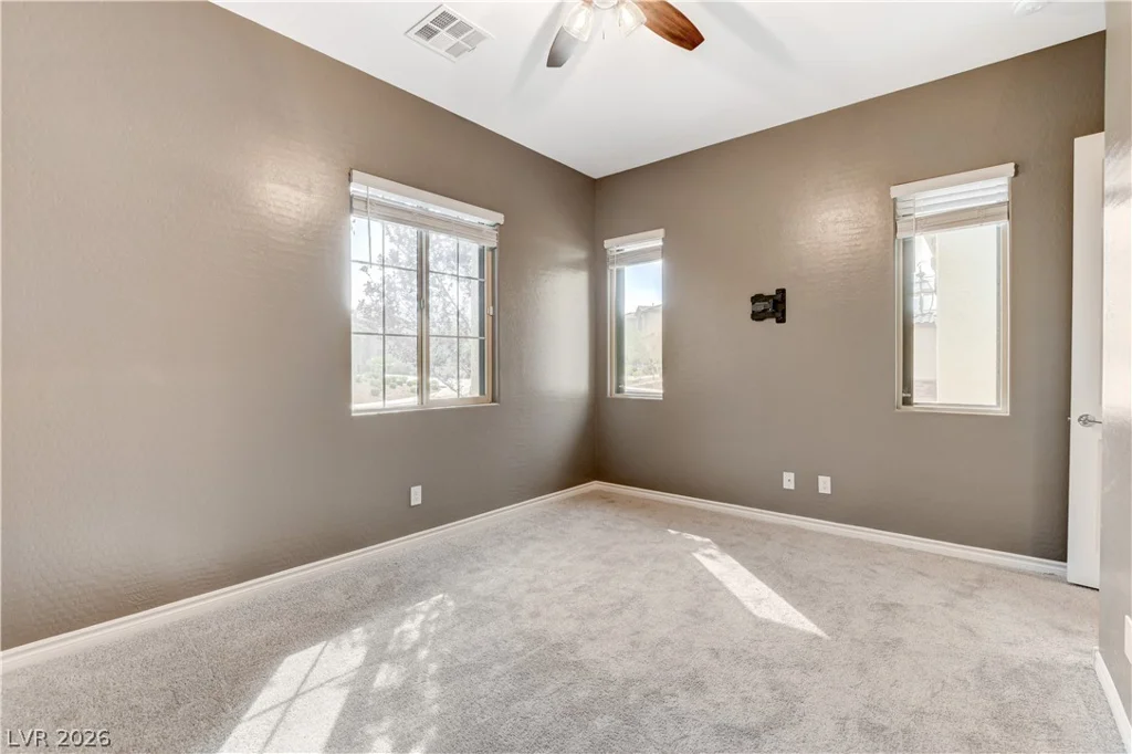 6390 Painted Creek, Las Vegas, NV 89149