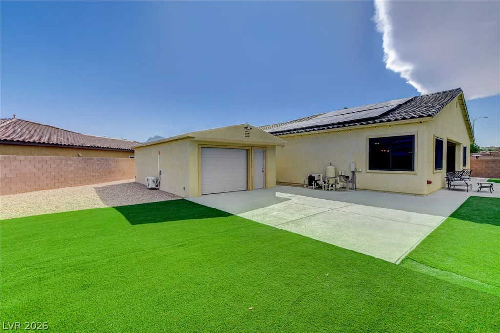 6390 Painted Creek, Las Vegas, NV 89149