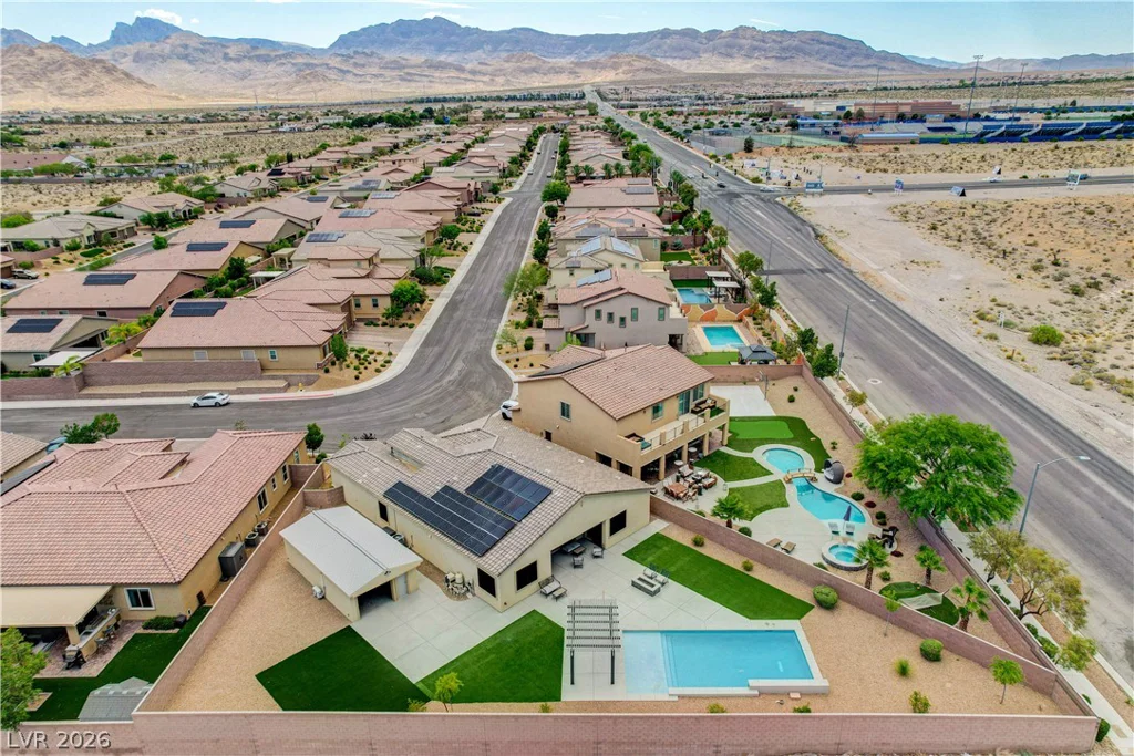 6390 Painted Creek, Las Vegas, NV 89149