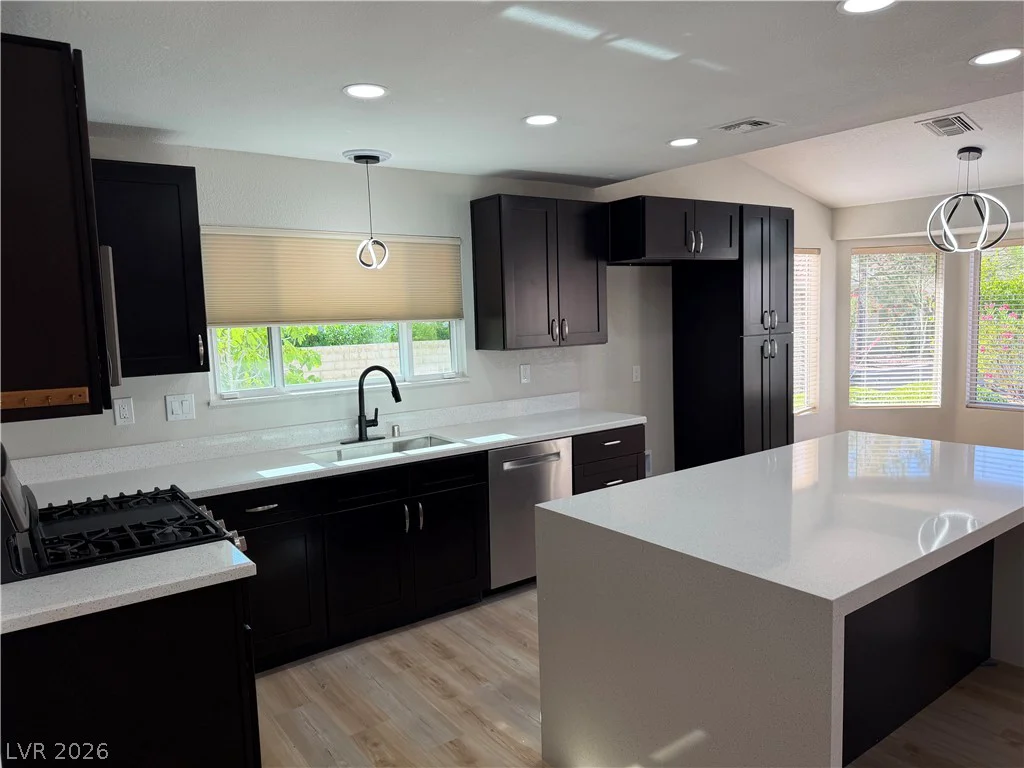 9048 Litchfield, Las Vegas, NV 89134