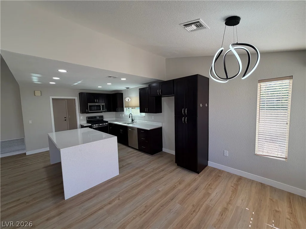 9048 Litchfield, Las Vegas, NV 89134