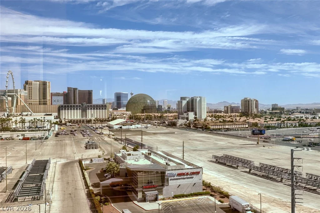 125 Harmon, Las Vegas, NV 89109