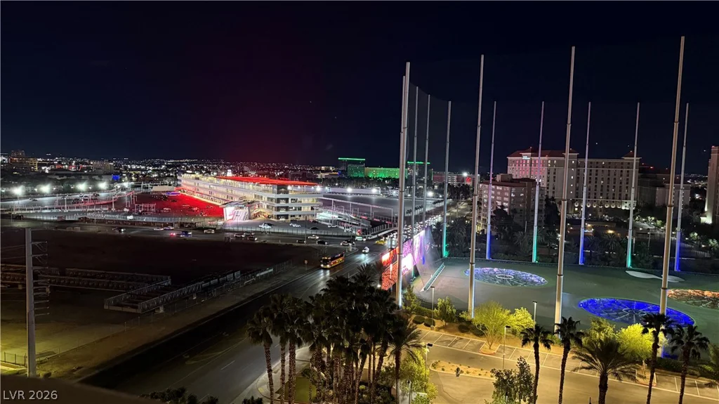 125 Harmon, Las Vegas, NV 89109